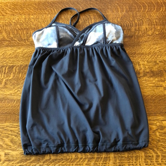 lululemon athletica Tops - Lululemon built-in bra Top